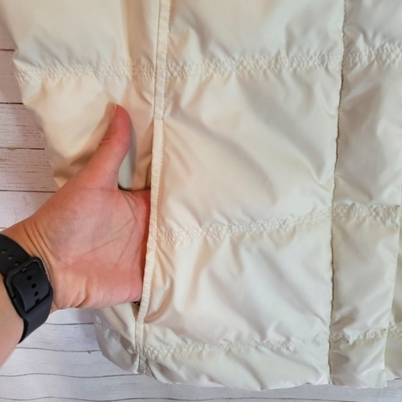 EDDIE BAUER IVORY QUILTED GOOSE DOWN VEST, sz SMALL - Picture 6 of 15